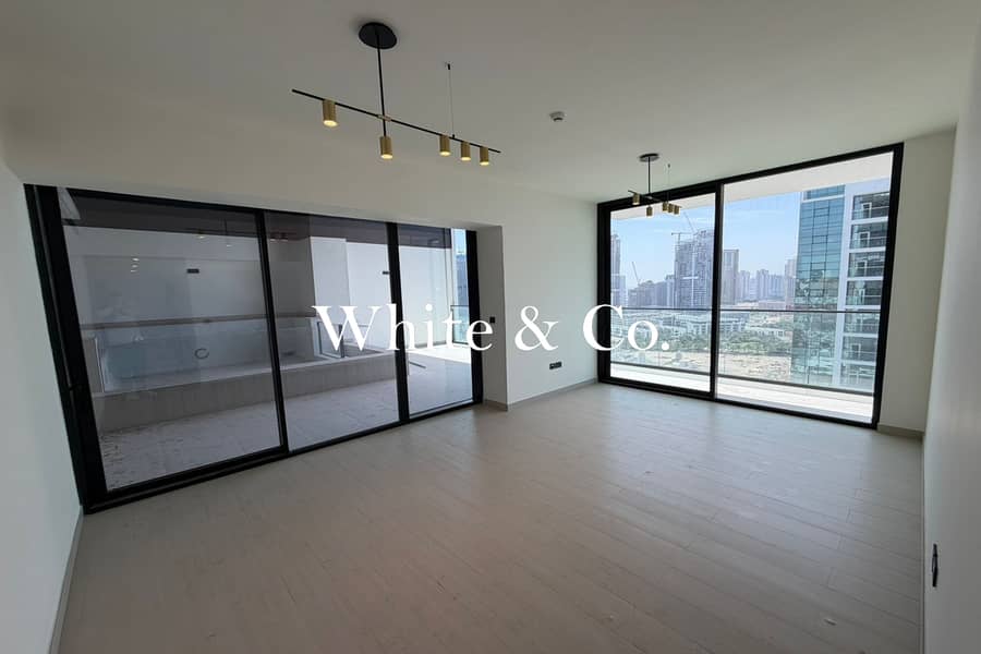 Closed Kitchen | 2 Bed + Pool | High Floor Closed Kitchen | 2 Bed + Pool | High Floor
