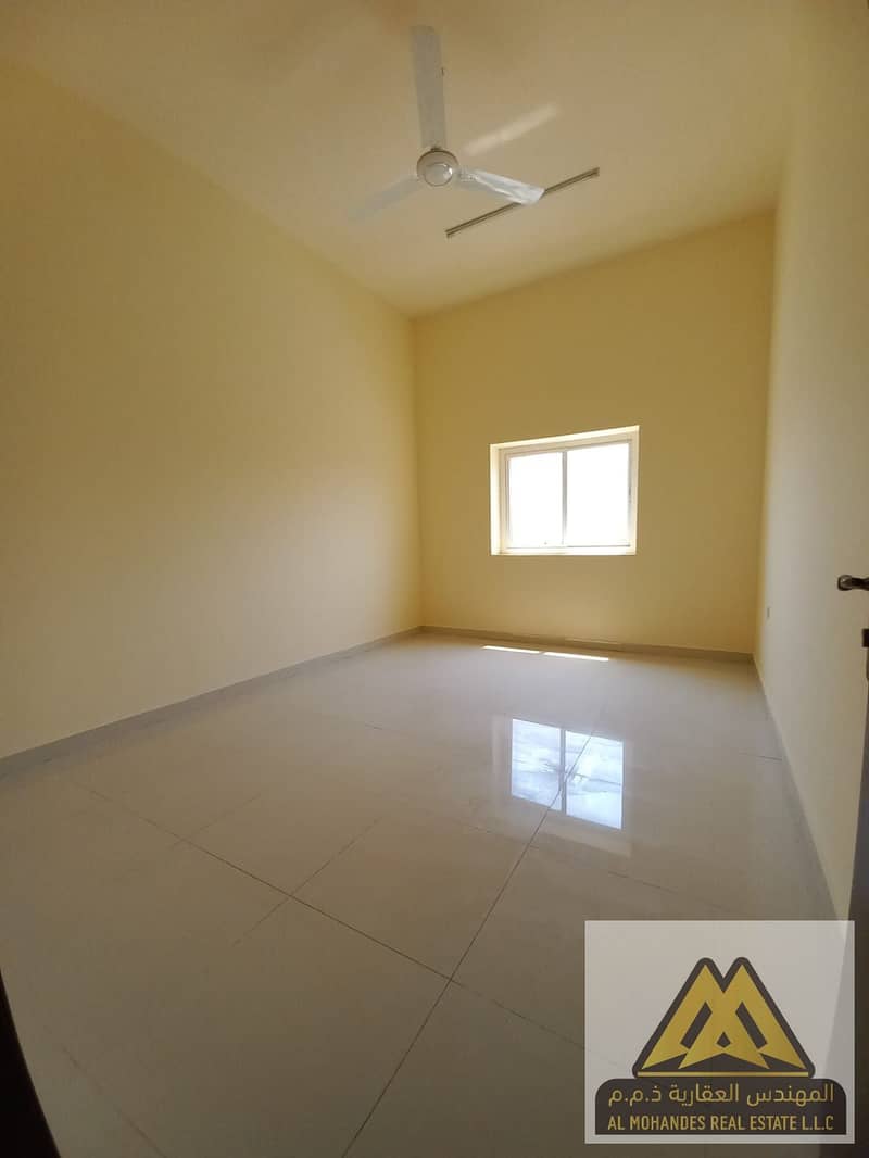 At an excellent price, suitable for everyone, with free maintenance from the owner. Excellent finishing. Prime location.