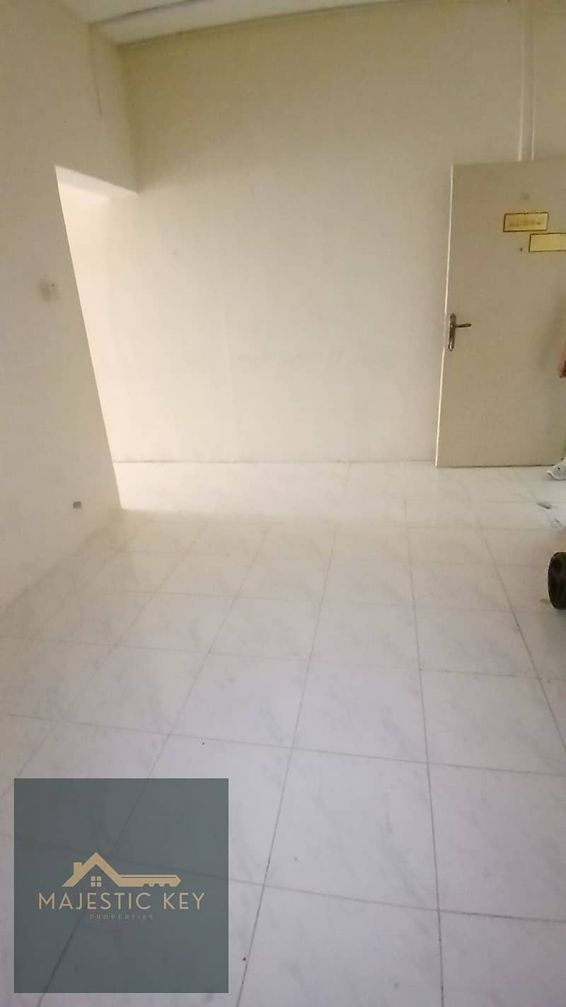 10 1000530134. jpg