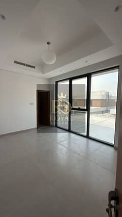 DISTRESS DEAL | LUXURY 3-BR VILLA | BELOW MARKET PRICE FOR URGENT SALE