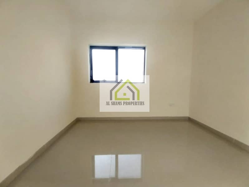 Lavish apartment 2BHK in 42k with balcony