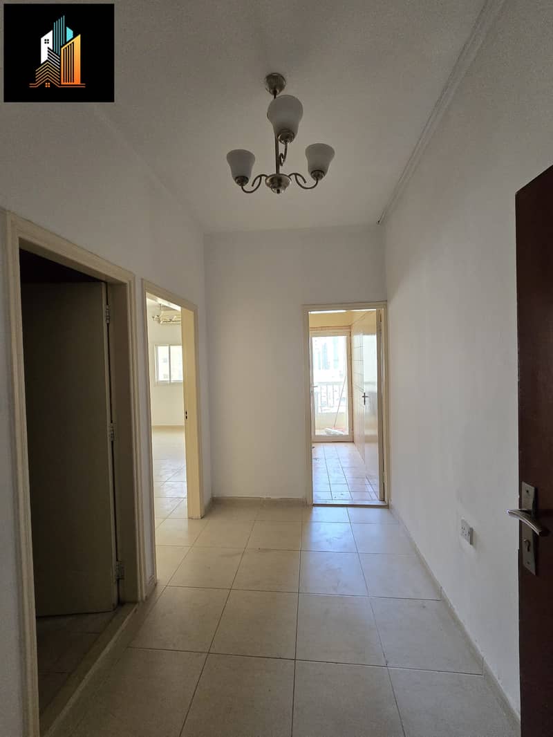 STUDIO AVAILABLE AL QASIMA AREA//SIPLT AC FITTED//GOOD LOCATION BIG APARTMENT SAME LIKE SMALL 1BHK APARTMENT RENT ONLY 23K