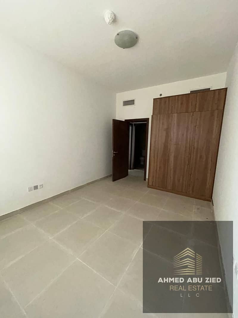 Two bedrooms and a living room in Princess Village Master bedroom 3 bathrooms Built-in wardrobes Balcony with an open view Directly on Sheikh Zayed Ro