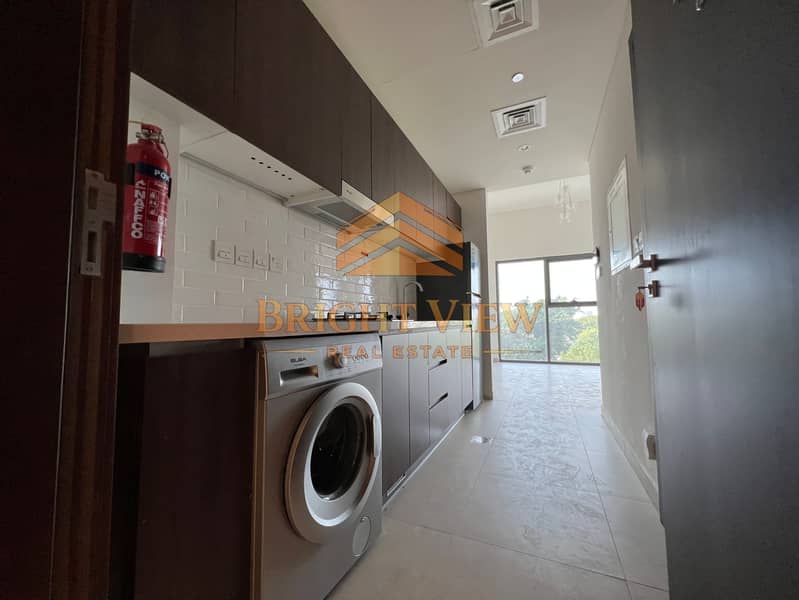 SEMI FURNISHED STUDIO CHILLER FREE VILLA FACING