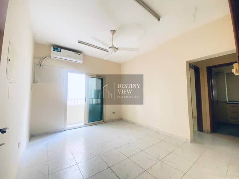 Spacious 1BHK Apartment in Muweilah | 980 Sqft | 1 Baths + Balcony | AED |30000 | School Zone