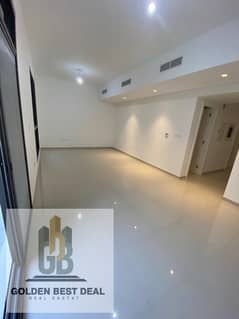 HOT DEAL & FOR SALE VILLA 3 BED & NO SERIVES CHARGER