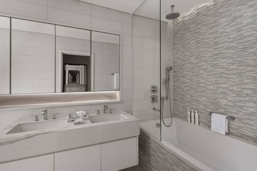 3 One Bedroom Apartment Bathroom. jpg