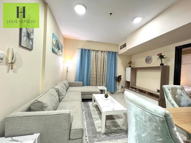 READY TO MOVE FULL FURNISHED 1 BHK ON A VERY PRIME LOCATION