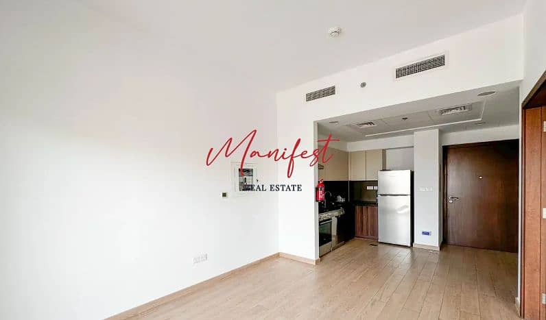 Vacant | Spacious | Close to Pool & Park