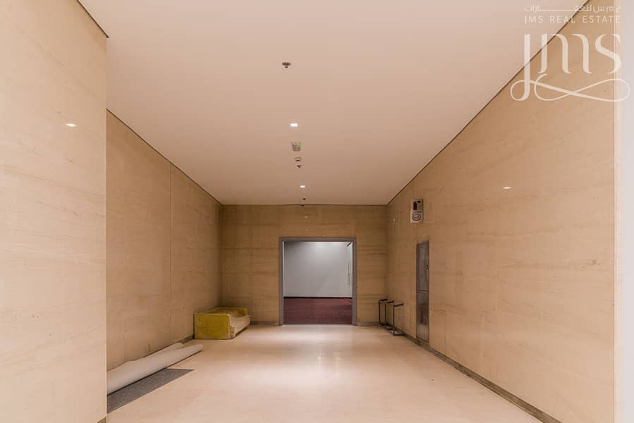 8 Mall 18. jpg