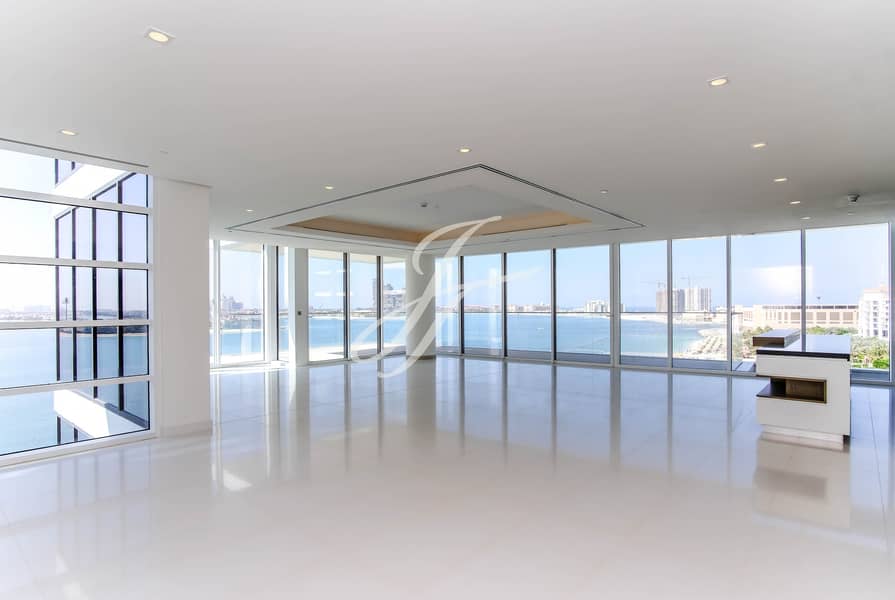 Luxury Penthouse With Panoramic Palm Views