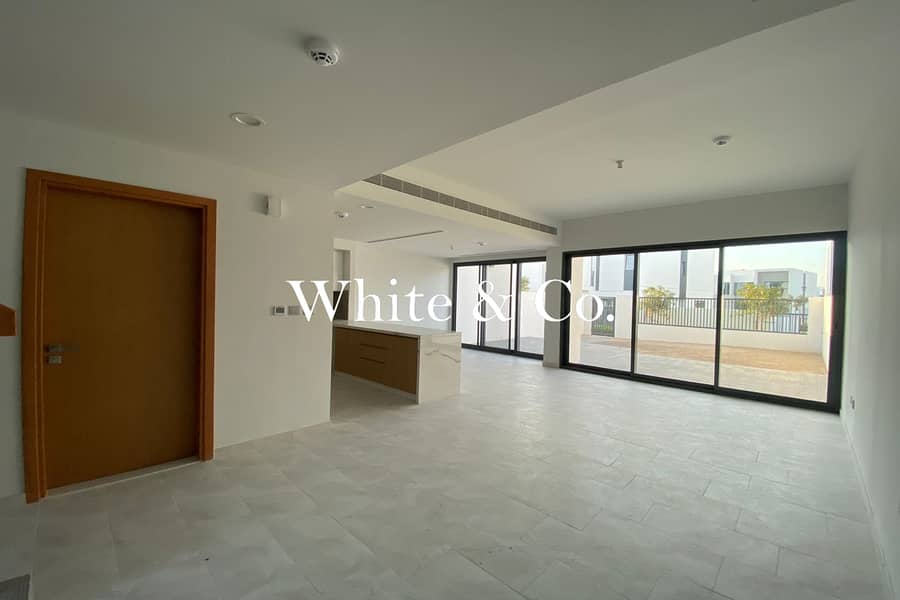 Vacant 3BR | Close To Pool | Motivated Vacant 3BR | Close To Pool | Motivated