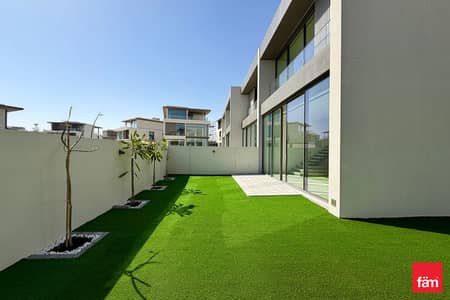 3 Bedroom Townhouse for Rent in Nad Al Sheba, Dubai - Corner |Ready To Live |Flexible Cheque | G+1 3 Bedroom Townhouse for Rent in Nad Al Sheba, Dubai - Corner |Ready To Live |Flexible Cheque | G+1