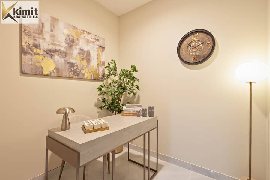 12 Interior 11. jpg