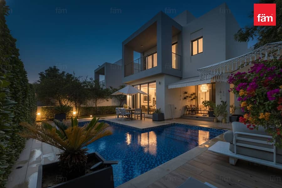 Price Dropped | Extended | Private Pool Price Dropped | Extended | Private Pool
