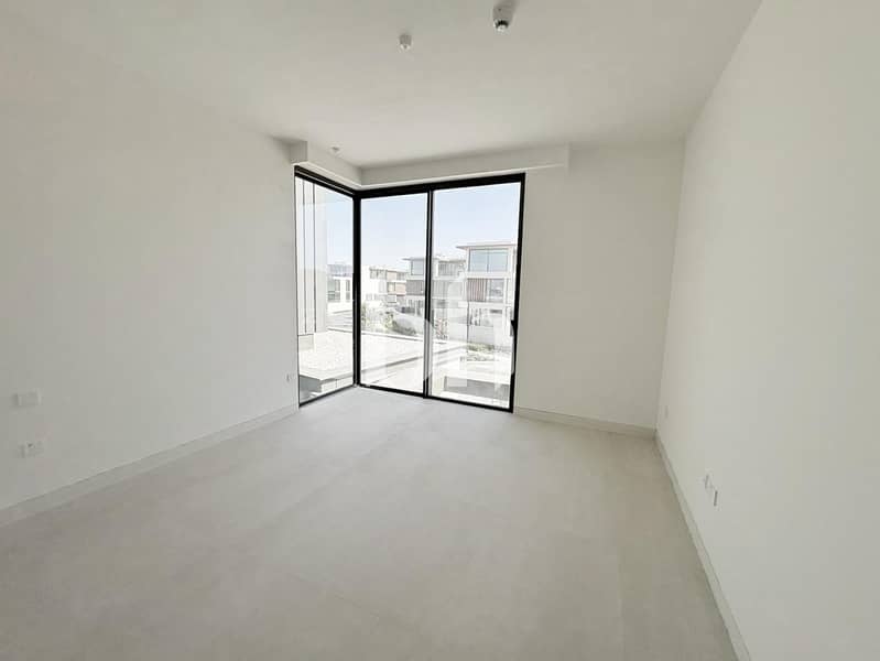 14 images image img