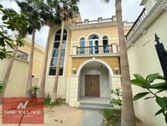 Single Row / Corner Unit / Vacant