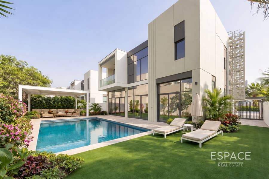 Best Deal | Vastu | Park View | Upgraded Best Deal | Vastu | Park View | Upgraded