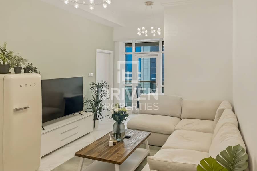 Lake View | Furnished | Mid Floor | Near Metro Lake View | Furnished | Mid Floor | Near Metro