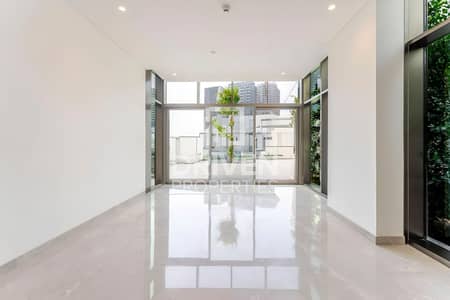 Appartement de 3 chambres à à louer à Business Bay, Dubai - Appartement à Business Bay，Peninsula，Peninsula Five Waterfront Duplexes, 3 chambres, 550000 AED - 14805272