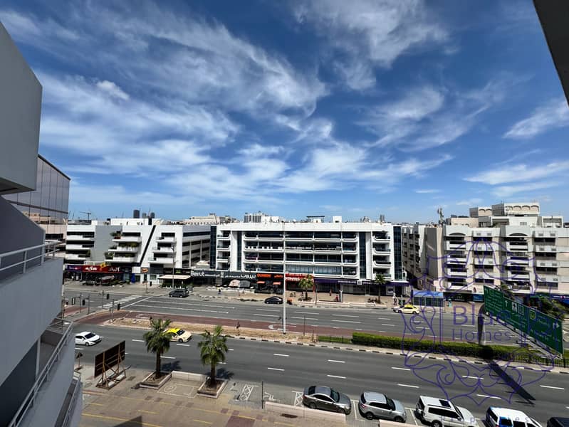 Chiller Free / Massive 1BR / Kitchen Appliances/ Prime Location