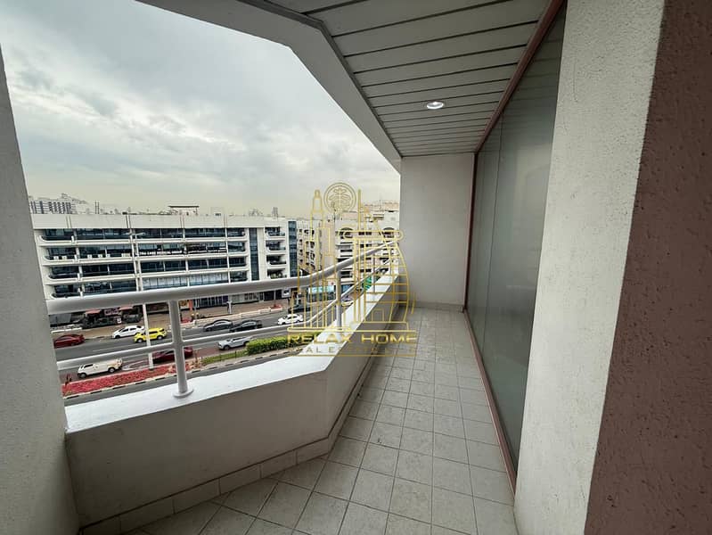 Chiller Free | Huge 1BHK | Kitchen Appliances | Gym & Pool