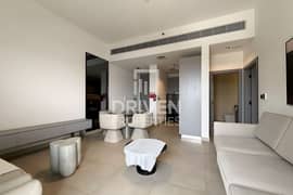 Modern Unit | Expansive Views | Prime Urban Living