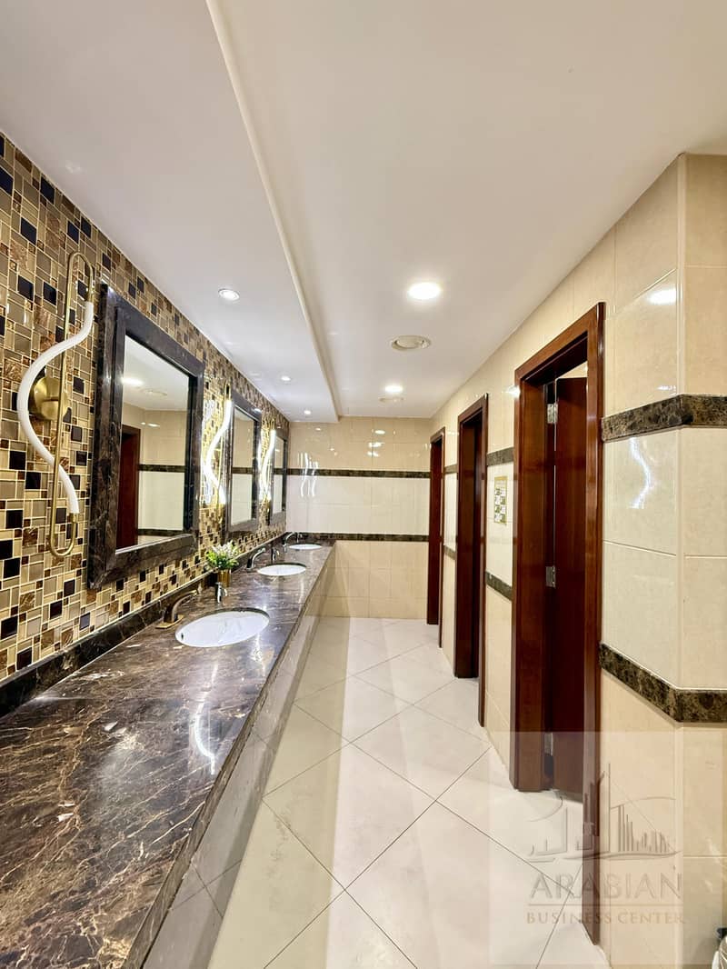 21 Meeting room 8. jpg