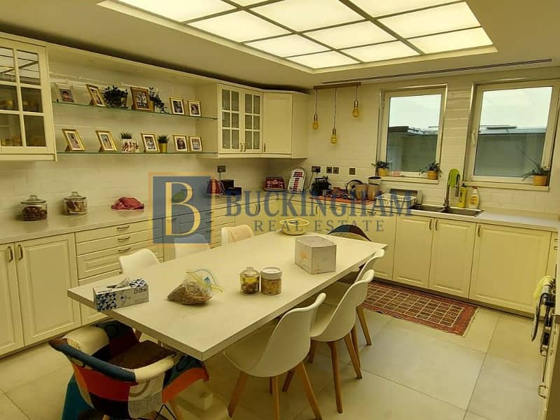 6 KITCHEN. jpeg