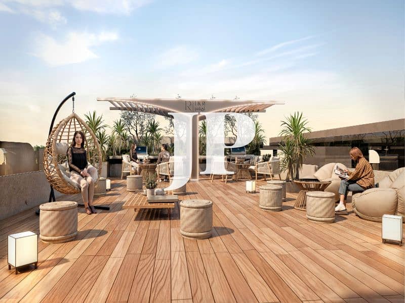8 Rooftop Lounge & BBQ Area. jpg
