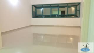 شقة في شارع حمدان 2 غرف 80000 درهم - 13936632