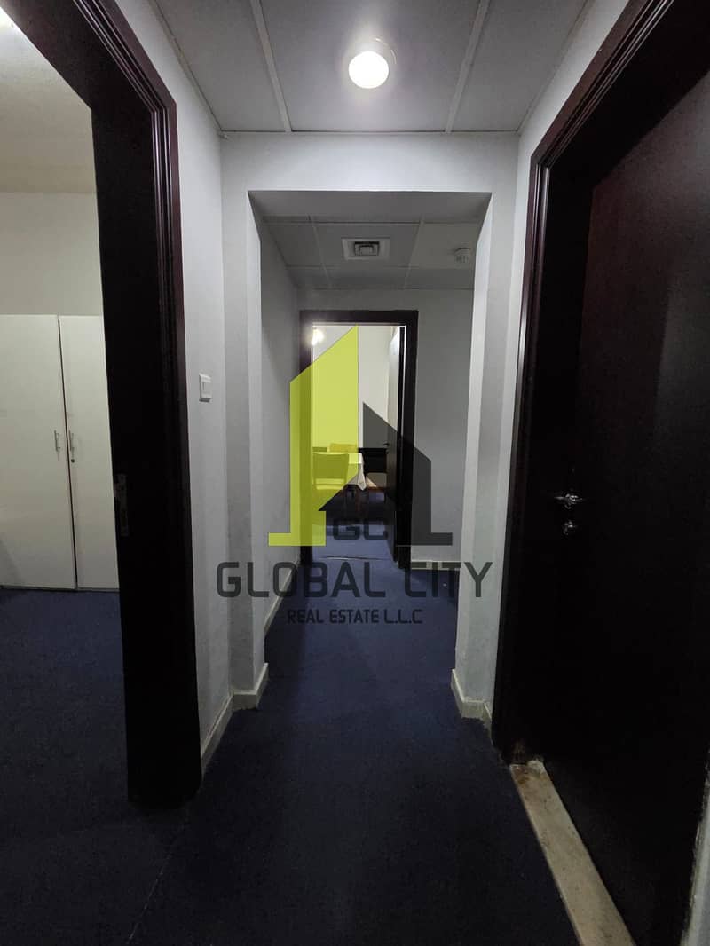 17 12cfd020-acbc-4933-8eb2-0bd59994b973. jpg