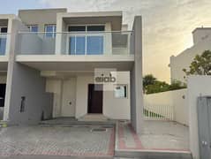 Corner Unit | L-Shaped Garden | Family Friendly