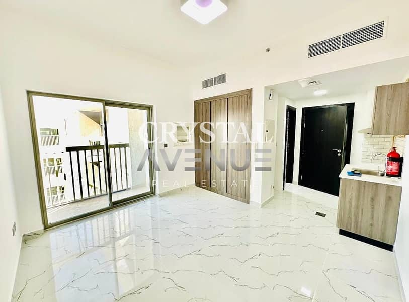 Bright & Spacious | 12 cheques with bills | Well-Maintained | Private Balcony
