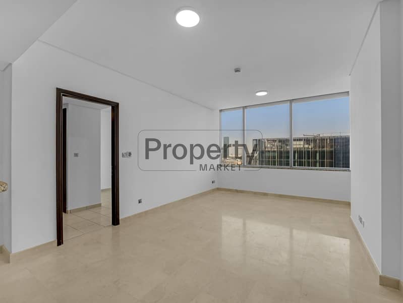 Spacious | High Floor | Balcony | DIFC Views Spacious | High Floor | Balcony | DIFC Views