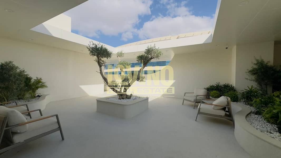Exquisite Apartment | Modern Amenities | Prime Location - Image 15