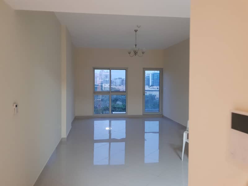 Chiller Free Spacious Size Luxurious 1 Bedroom with Spacious Balcony in Le Presidium- Dubai Silicon Oasis,