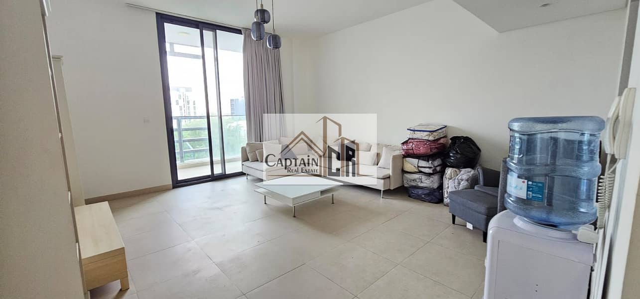 Fully Furnished Huge 1BHK | 985 Sqft | Premium Living | Just AED 75K