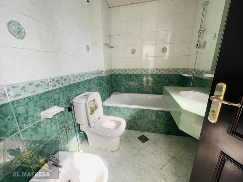 4 IMG_4057. jpg