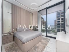 Vacant | Flexible Cheques | Pool View