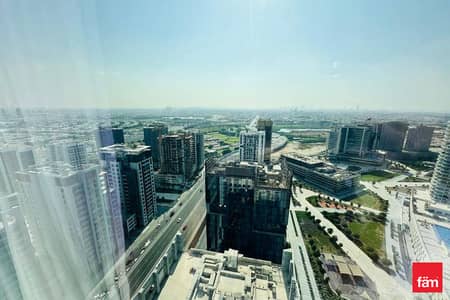 Studio for Sale in Business Bay, Dubai - Luxury Amenities | Furnished | High Floor