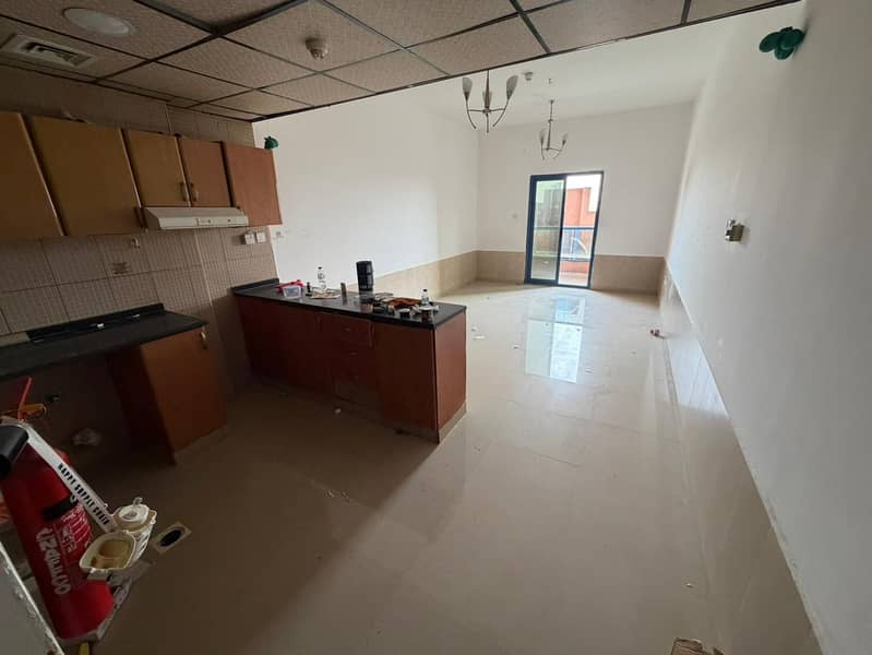 Studio _ Nuaimiya Tower C _ Balcony + Parking + Sheikh Khalifa View _ 6 Payments