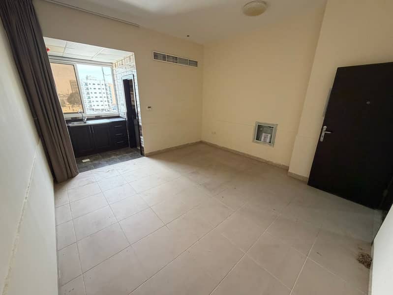 Studio apartment for annual rent – Al Rashidiya, Ajman – near Ladies Park, Ajman