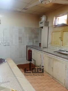 فيلا للبيع فى القادسية بمساحة6360 قدم 8غرف نوم مؤجرة 72000درهم السعر 890000درهم