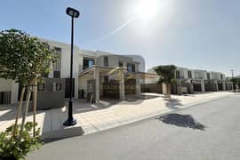 تاون هاوس في جزيرة فالكون،قرية الحمراء 3 غرف 140000 درهم - 14341480