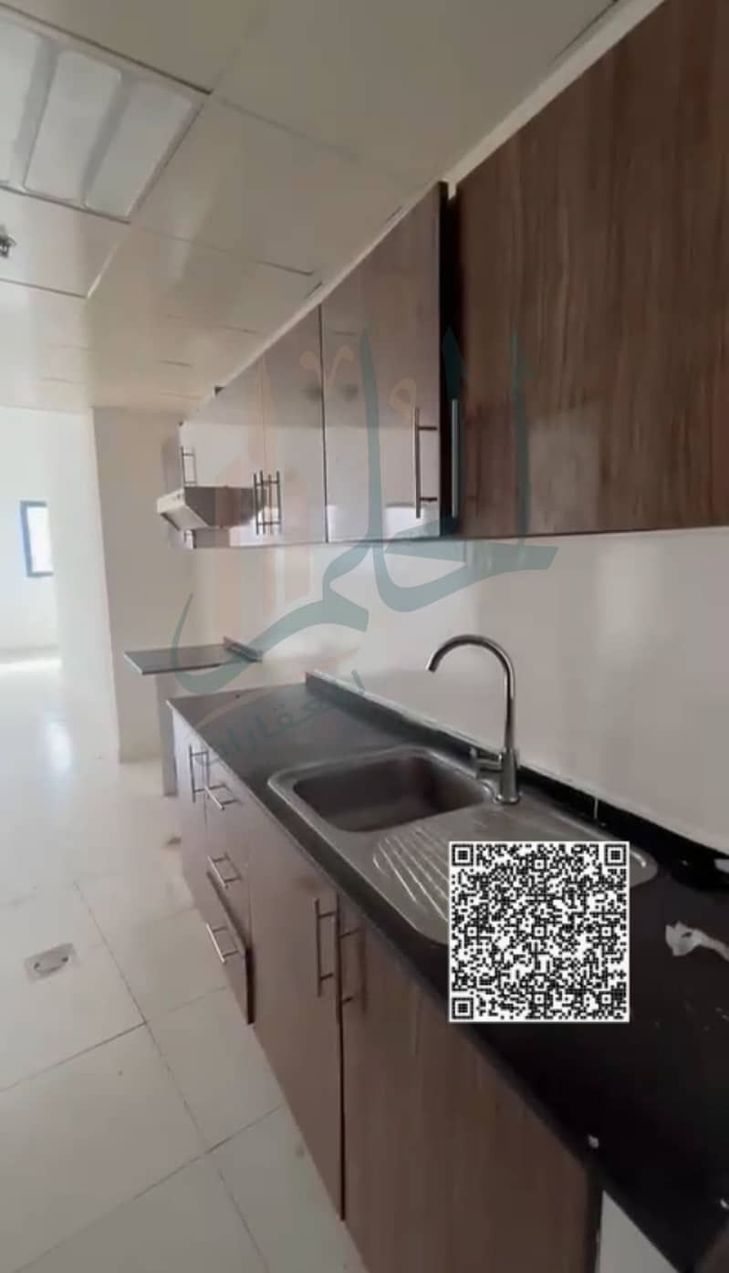 8 1001655641. jpg
