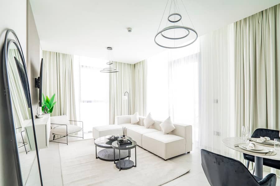 Designer Furnished | Corner 1BR Lagoon View Vacant