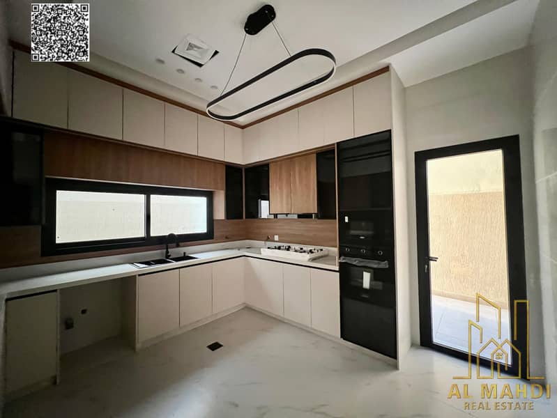 11 2_image_2_watermark_الخميس_١١٠٩٢٠٢٥_١٩٣٤٠١. jpg