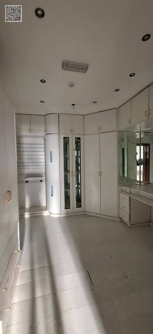7 04d11841-6fc6-43a2-8730-5068abb1d2fd. jpg