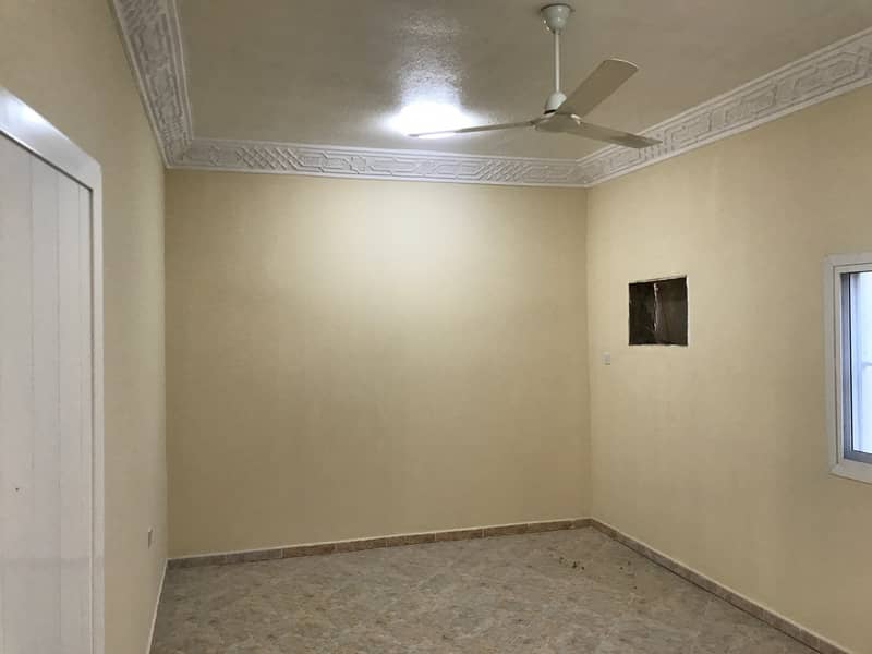 Clean house at a cheap price in Al Ghafia